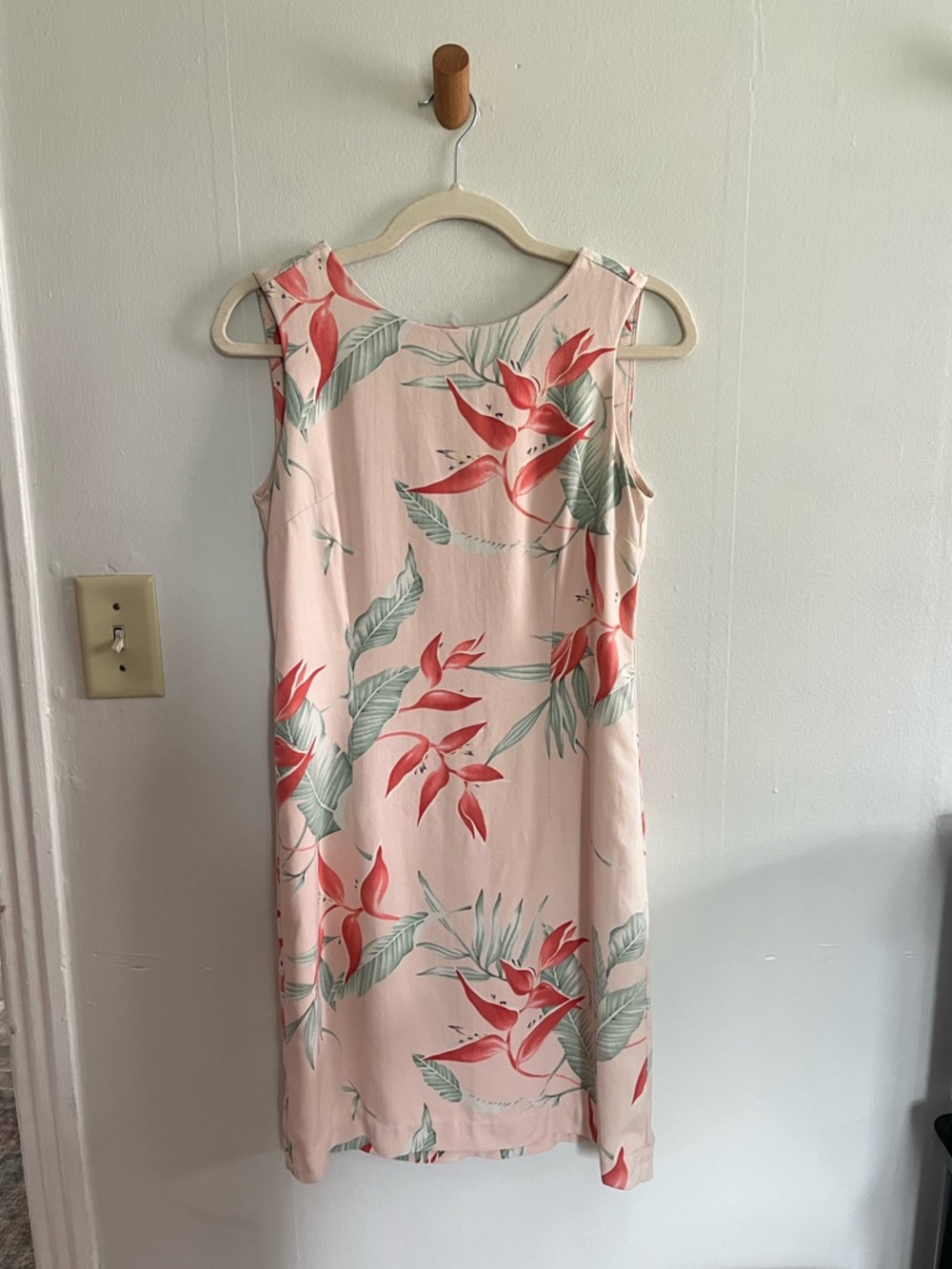 Tommy Bahama Vintage 100% Silk Tropical Mini Dress Coral Pink  Size 4 Vacation